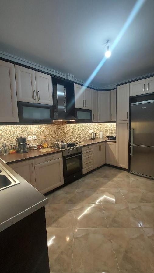 Vanas Apartment Луца Экстерьер фото